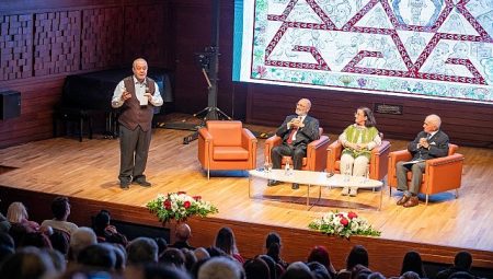 Başkan Soyer: “Yaşar Kemal’i sonsuza kadar yaşatacağız”