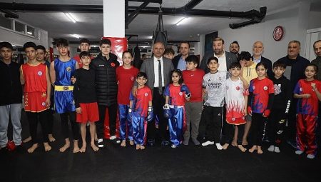 Başkan Söğüt, “Körfez’e spor salonu kazandıracağız”