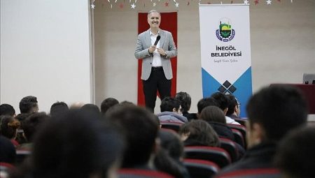 Başkan Taban Gençlerle Buluştu