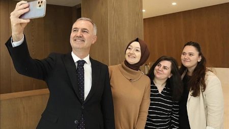 Başkan Taban’dan Kadın Personele 8 Mart Jesti