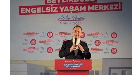 Beylikdüzü Belediyesi, engelli bireylerin sanattan spora, eğitimden eğlenceye kadar her türlü sosyal ihtiyaçlarını karşılayacağı Beylikdüzü Engelsiz Yaşam Merkezi’ni ilçeye kazandırdı