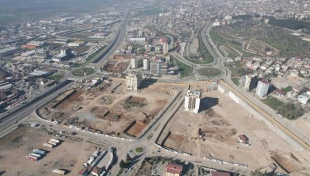 Kahramanmaraş depremin simgesi Ebrar Sitesi’nde yerinde dönüşüm