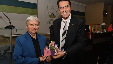 Osmangazi’de dönemin son meclis toplantısı yapıldı