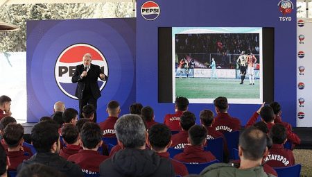 “Pepsi Geleceğin Yıldız Futbolcularına Destek Projesi” Hatay’da Başladı