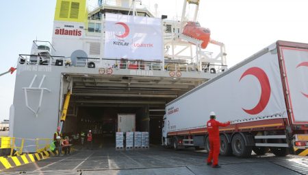 Türkiye’den Gazze’ye insani yardım: Gemi Mersin’den yola çıktı