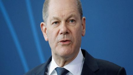 Almanya Başbakanı Olaf Scholz: Ukrayna’yı destekliyoruz ancak Rusya’yla savaşta değiliz