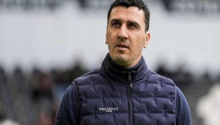 AZ Alkmaar Teknik Direktörü Maarten Martens’ten Fenerbahçelileri kızdıracak sözler!