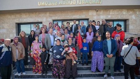 Başkan Kırgöz, Çandarlı’da Düğün Salonu açılışı gerçekleştirdi