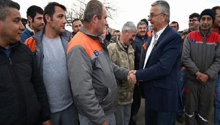 Başkan Topaloğlu personele seslendi; “Kimsenin adamı olmayın”