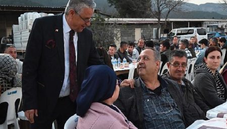 Başkan Topaloğlu’ndan belediye personeline iftar yemeği