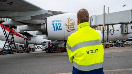 Emirates, Amsterdam Schiphol Havalimanı’ndaki uçuşları için Sürdürülebilir Havacılık Yakıtı tedarikine başladı