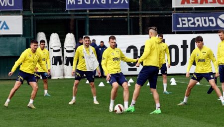 Fenerbahçe’nin Trabzonspor maçı kadrosu duyuruldu