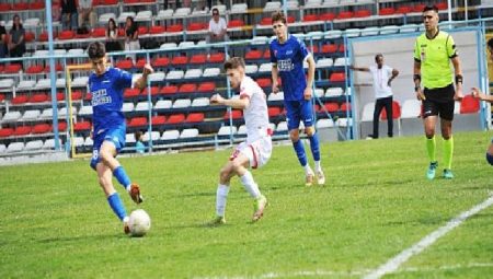 Kemer Belediye Spor evinde galip geldi