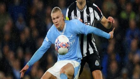 Manchester City, Newcastle United’ı yenerek yarı finale yükseldi