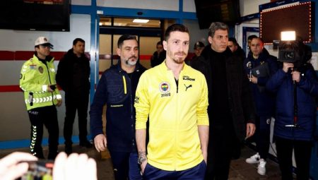 Mert Hakan Yandaş sürprizi! Fenerbahçe, Trabzon’a geldi