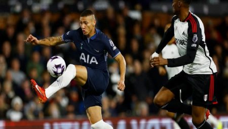 Tottenham deplasmanda kayıp! Fulham üçledi