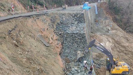 Trabzon’da yol çalışmasında heyelan felaketi